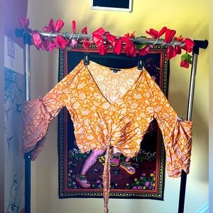 Cropped blouse